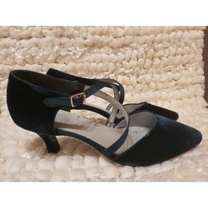 Vintage Green Velvet Heels